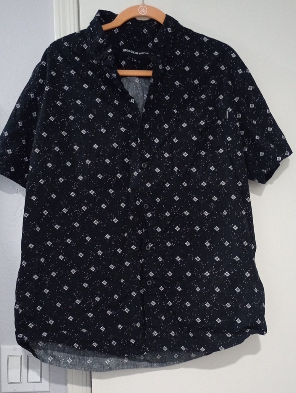 Molokai Surf Men's Black SS Button Front Shirt with White Diamond Print Size XL